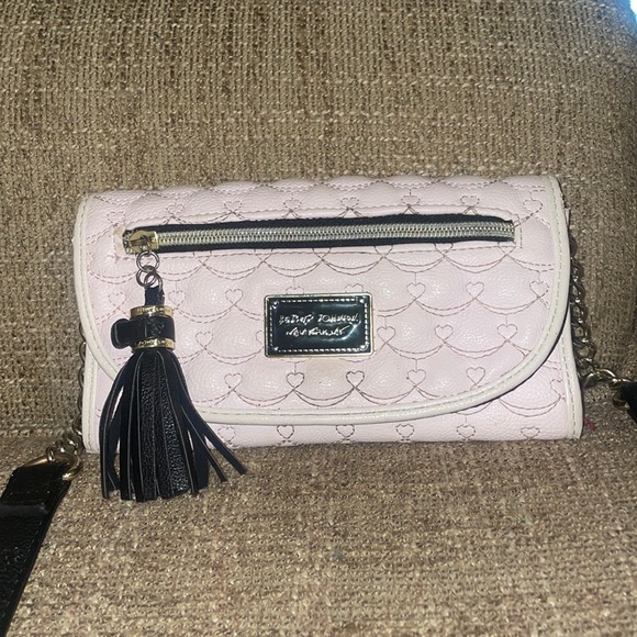 Betsey Johnson Crossbody - Picture 2 of 5